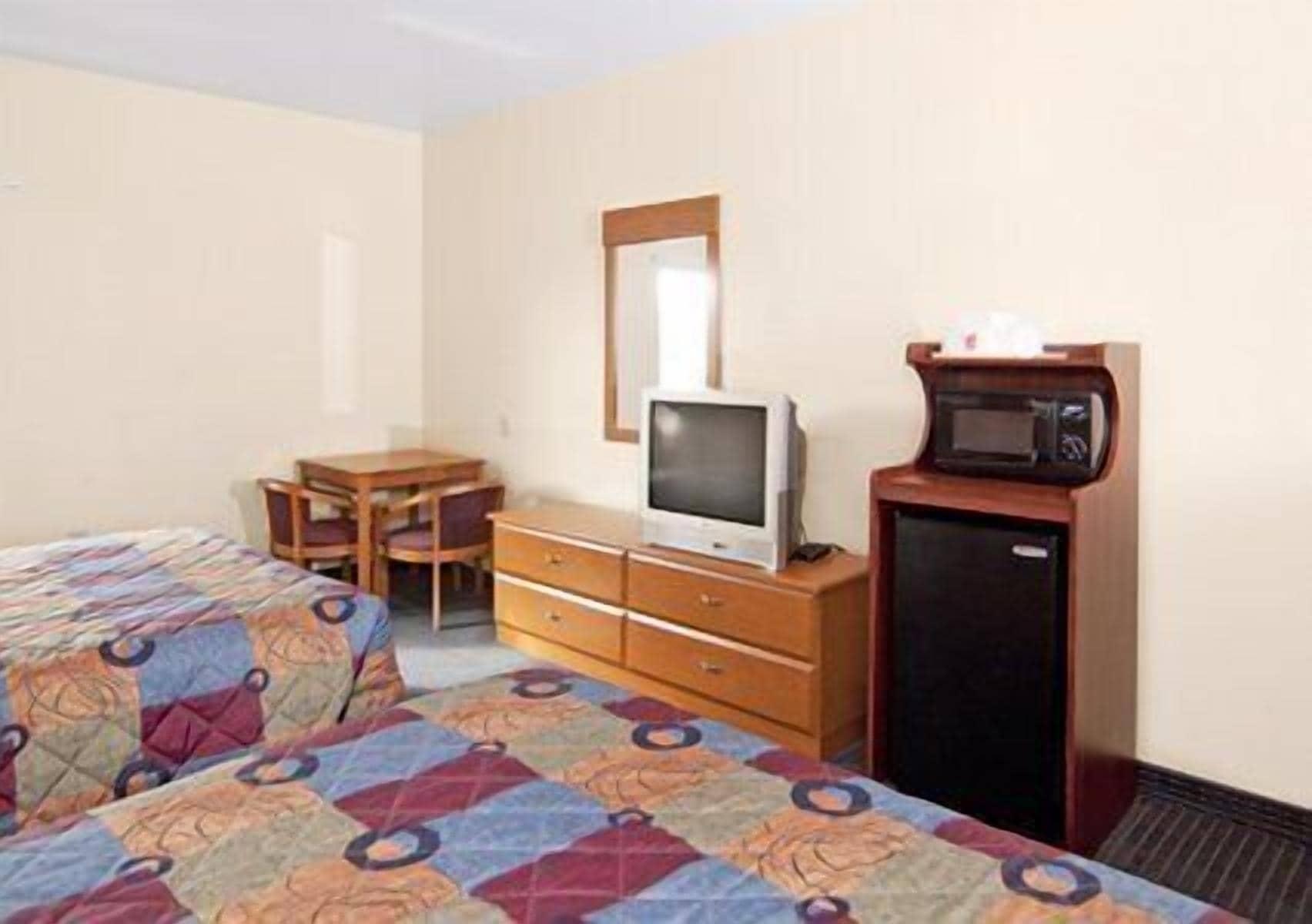 Econo Lodge Inn & Suites Pritchard Road North Little Rock Exterior foto